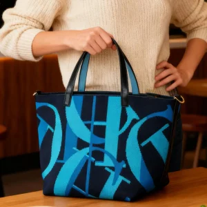 CH Women's Handbag Retro Design Large Capacity Fashionable Shopping Bag Multifunctional Holiday Essential Women's Bucket Bag